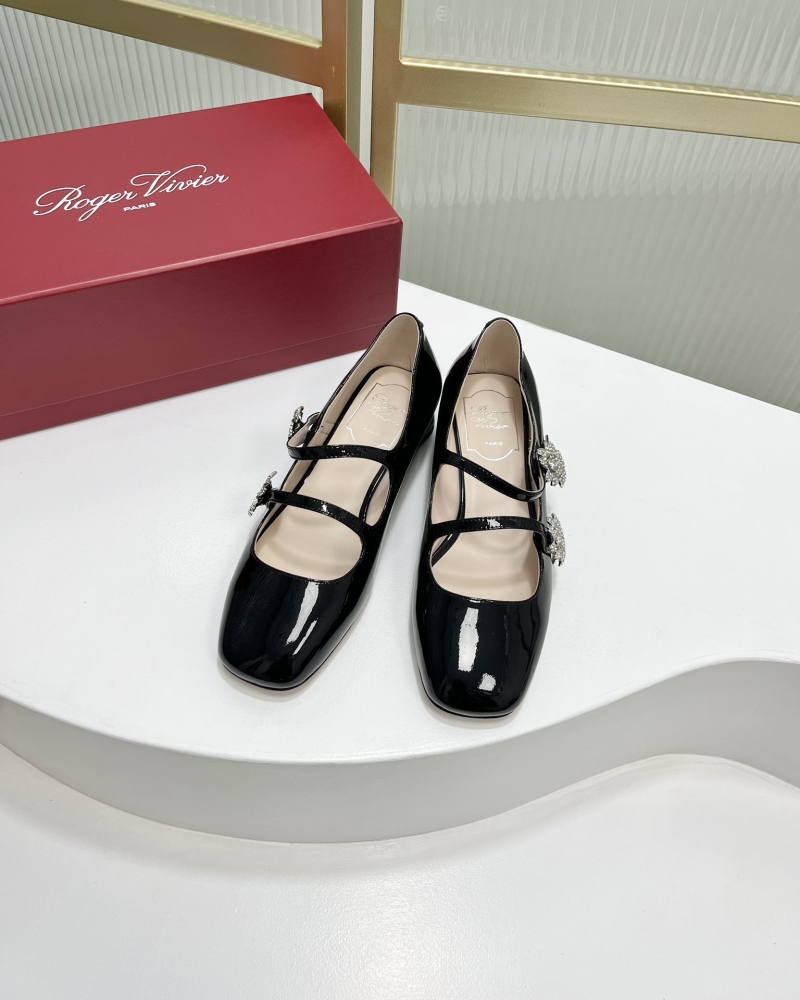 Roger Vivier flat shoes